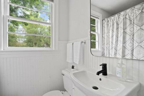 Charming San Marco Bungalow, Close To Everything