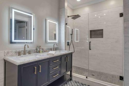 Apartamento Elegant & Spacious Home - 2 Blocks From 5 Points!