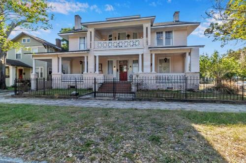 Luxurious Mansion In Historic Springfield!!!