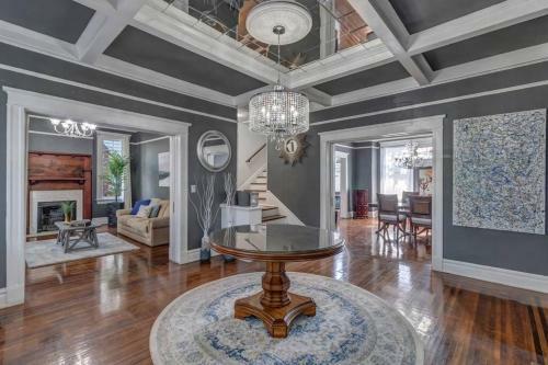 Luxurious Mansion In Historic Springfield!!!
