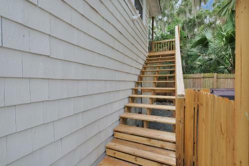 Sunny Apartment In Walkable San Marco!
