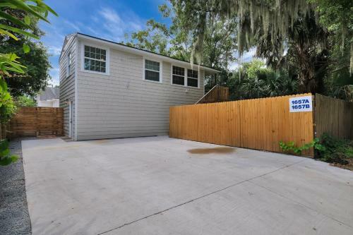Sunny Apartment In Walkable San Marco!