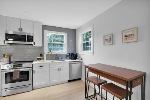 Sunny Apartment In Walkable San Marco!