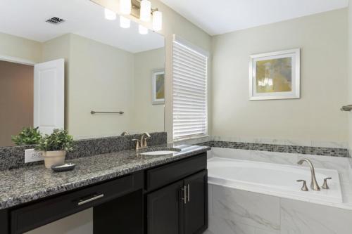 Villa 5 Bed Retreat Champions Gate 1640