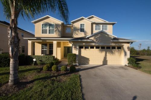 Joanne's West Haven Villa Home