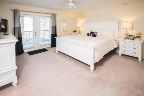 Joanne's West Haven Villa Home