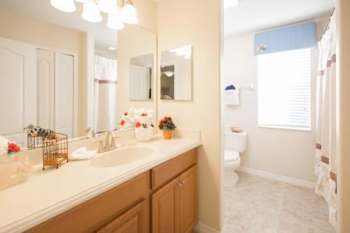 Joanne's West Haven Villa Home