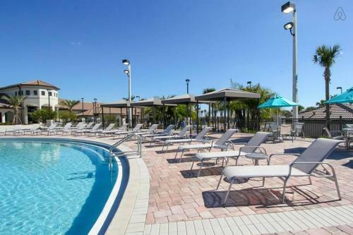 Villa Disney-champions Gate Resorts 8br/5baths/pool/spa