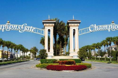 Villa Disney-champions Gate Resorts 8br/5baths/pool/spa