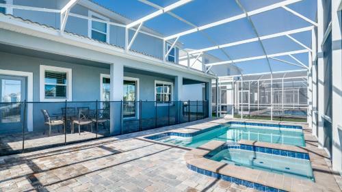 Villa Disney-champions Gate Resorts 8br/5baths/pool/spa