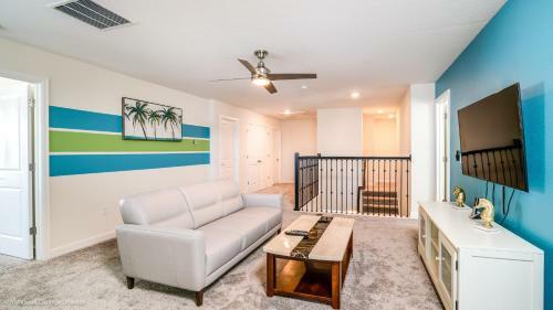 Villa Disney-champions Gate Resorts 8br/5baths/pool/spa