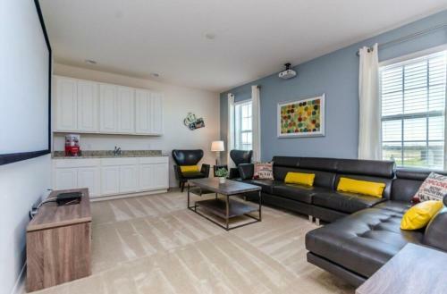 Terrace Ridge Offer Free Pool Cabanas