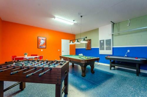 Terrace Ridge Offer Free Pool Cabanas