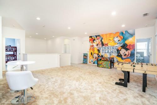 6121 11 Bedroom Luxury Villa Close To Disney