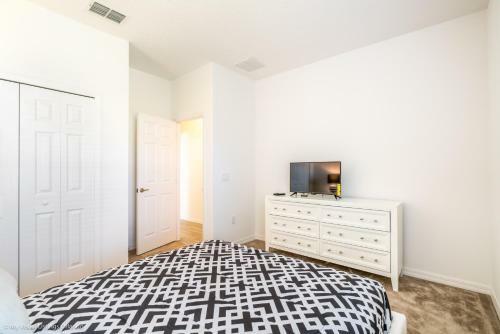 6121 11 Bedroom Luxury Villa Close To Disney