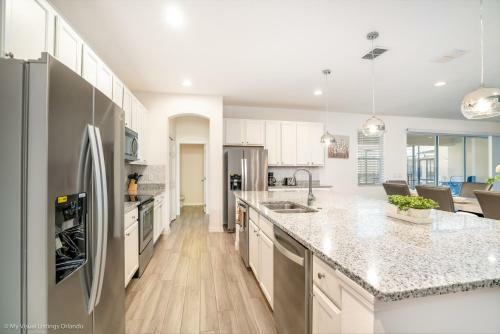 6121 11 Bedroom Luxury Villa Close To Disney
