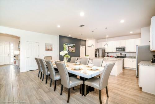 6121 11 Bedroom Luxury Villa Close To Disney