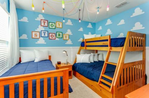 A Mickey Hug Pool Home Sleep 14 Next To Disney