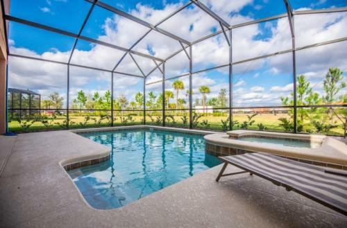 A Mickey Hug Pool Home Sleep 14 Next To Disney