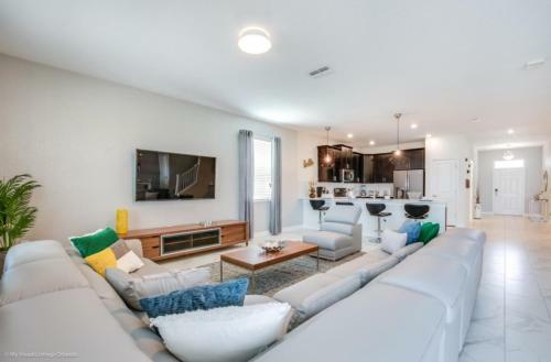 Champion Gates 8bed Cinema Room