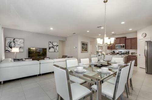 Sweet Solterra Home Away