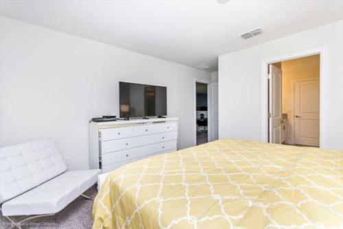 Multiple Rooms With Free Access To Water Park Resort