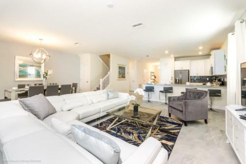 Multiple Rooms With Free Access To Water Park Resort