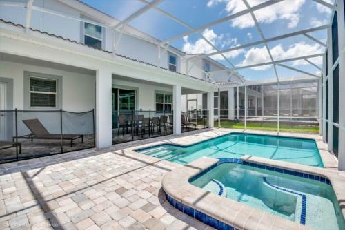 Multiple Rooms With Free Access To Water Park Resort