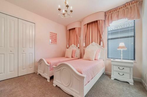 Penthouse Retreat At Champion Gates