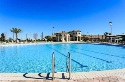 Penthouse Retreat At Champion Gates