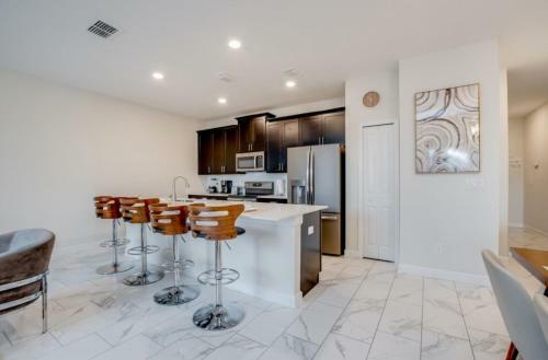 Penthouse Retreat At Champion Gates