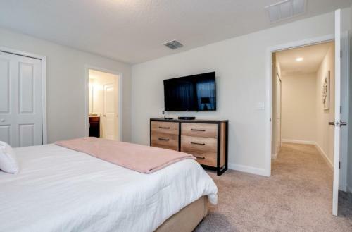 Penthouse Retreat At Champion Gates