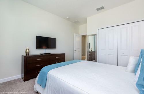 Extravaganza Elegant 8 Bed In Champion Gate