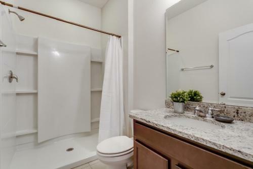 South Facing Pool Spa, Game Room Home Is Loaded! Villa