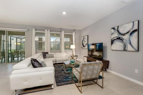 South Facing Pool Spa, Game Room Home Is Loaded! Villa