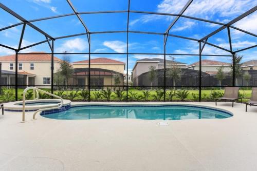 South Facing Pool Spa, Game Room Home Is Loaded! Villa