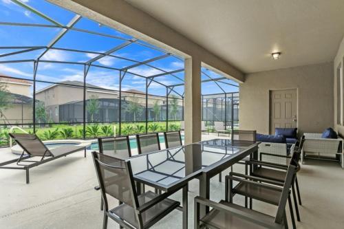 South Facing Pool Spa, Game Room Home Is Loaded! Villa