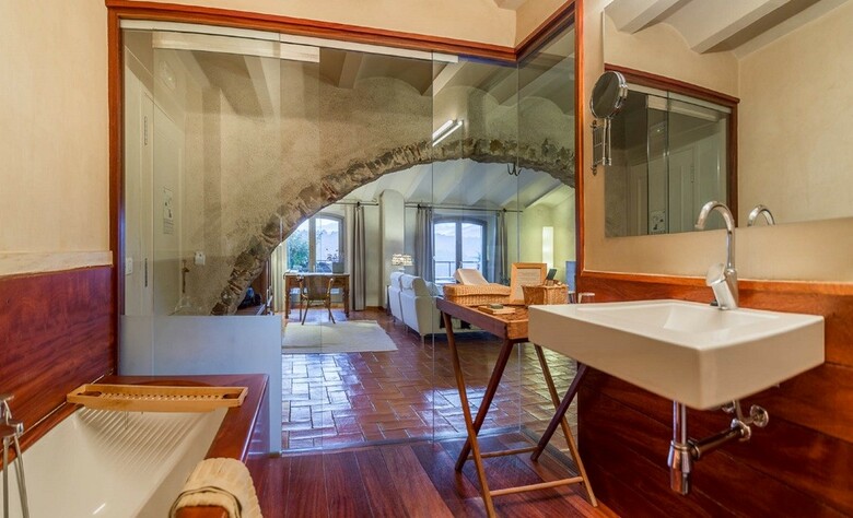 Hotel La Pla�a Madremanya
