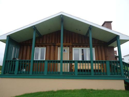 Pilot Whale Chalets