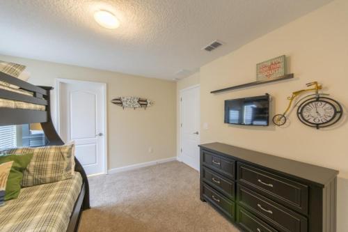 Champions Gate Home With Large Pool Spa! Home