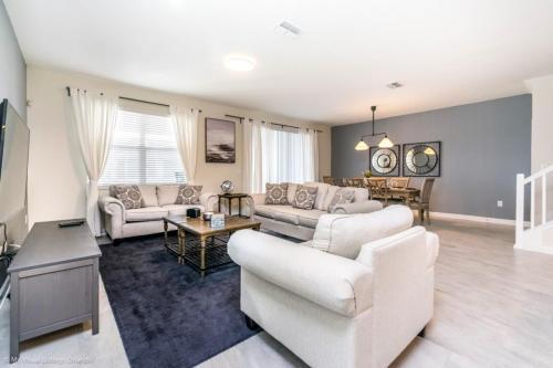 New - Warm & Regal 8 Bedm Villa Villa