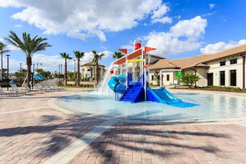 Happy Kids Staying In Donald Duck