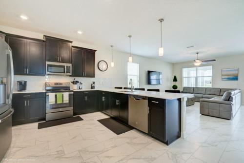 Gated Golf Comm - 9 Beds With Private Pool & Spa Villa