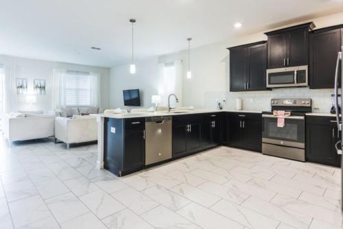 Gorgeous Home With Pool And Game Room Cg1680