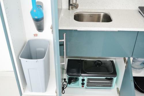 Renovated Luxury Studio Apartment In Downtown! 29