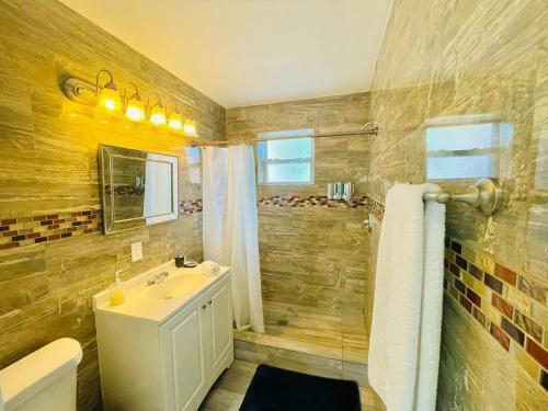 Supervilla - 6 Mins To Beach - Heated Pool