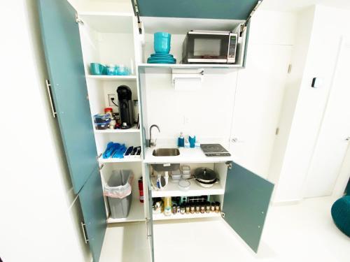 Renovated Luxury Studio Apartment In Downtown! 23