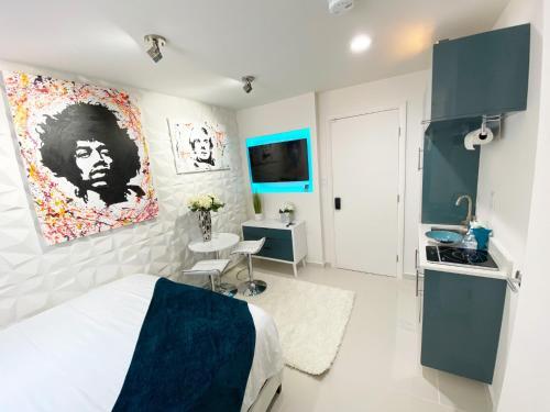 Renovated Luxury Studio Apartment In Downtown! 23