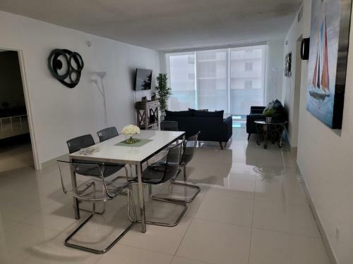 Apartamento Paradise On Hollywood Beach 2 Bed 2 Bath