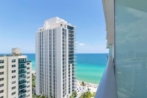 Oceanview 2 Bedroom Apt - Hyde Resort Hollywood